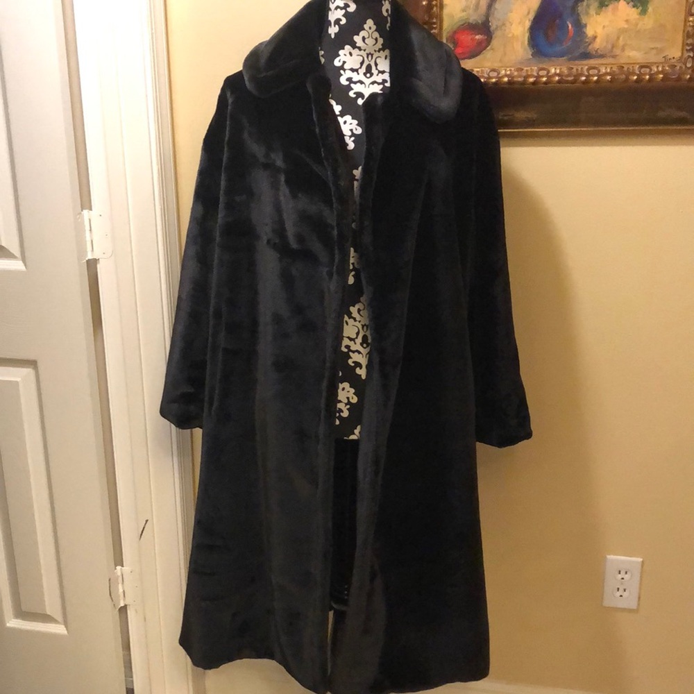 ⭐️Jayley Collection Velvet High Rounded Collar, pockets, open front lined coat